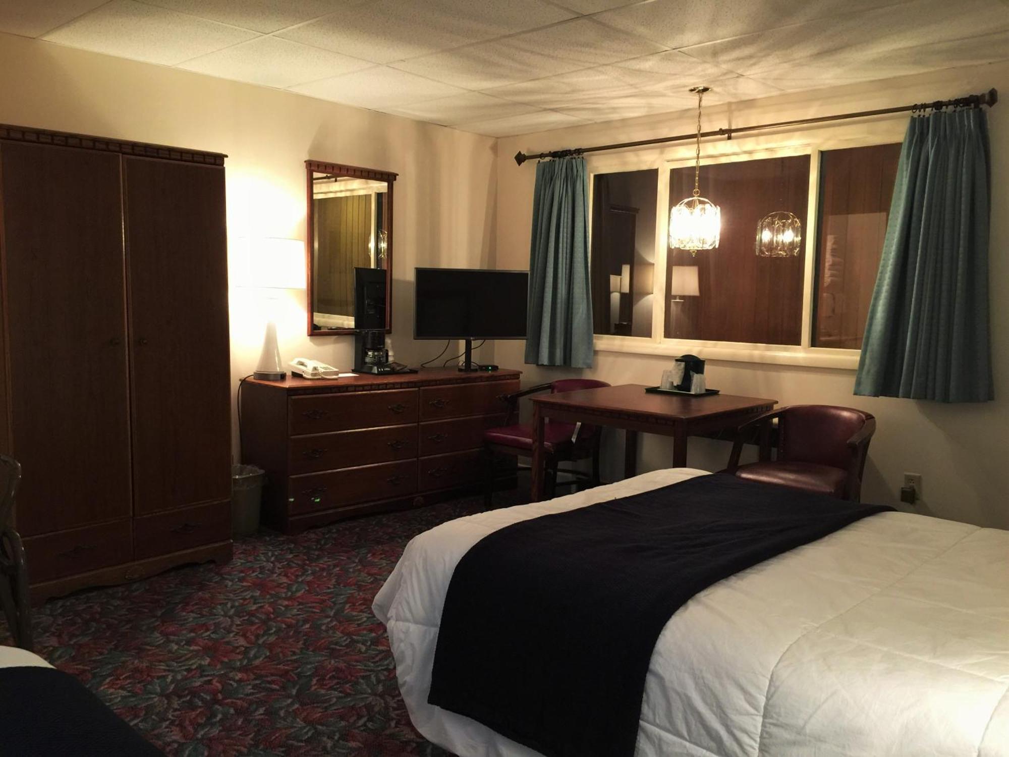 Cedar Motor Inn Marquette Habitación foto